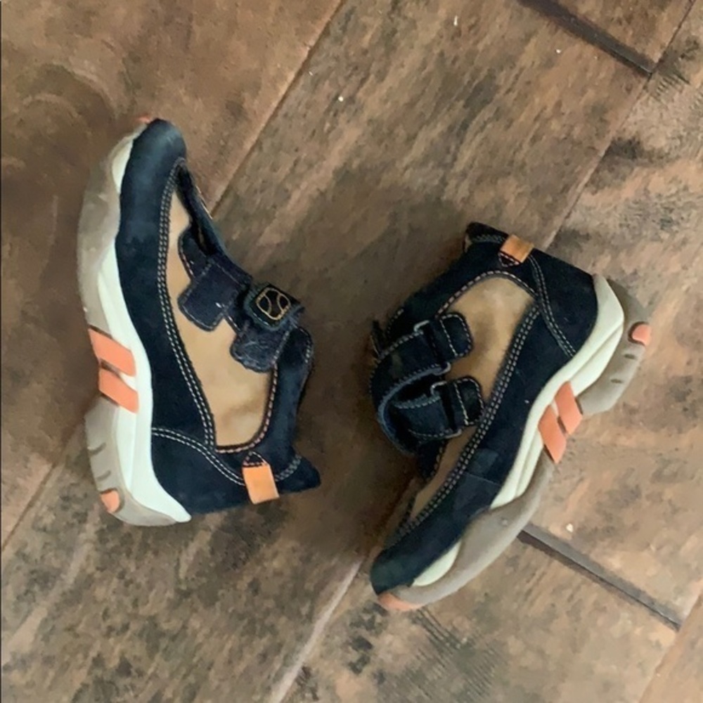 Umi leather kids shoes!